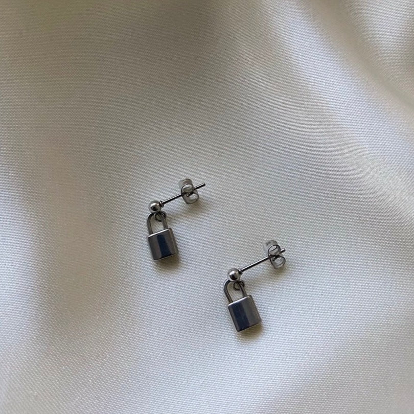 lock earrings